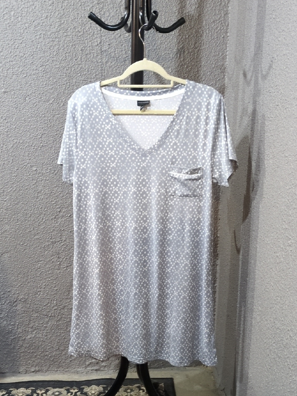 Tahari Light Gray and White Printed V-Neck Nightgown